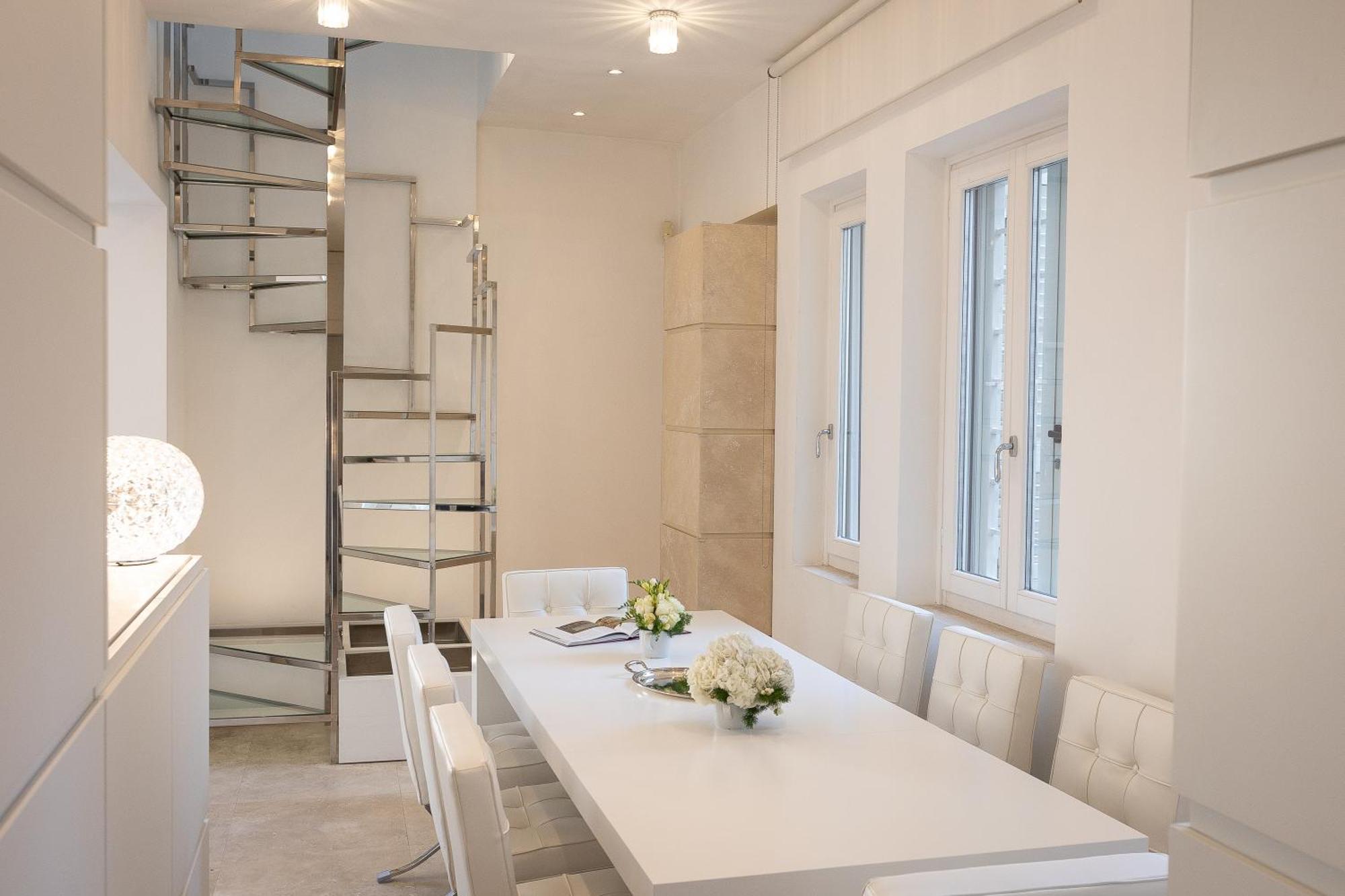 Amazing 3 Levels Penthouse Piazza Venezia Apartment Rom